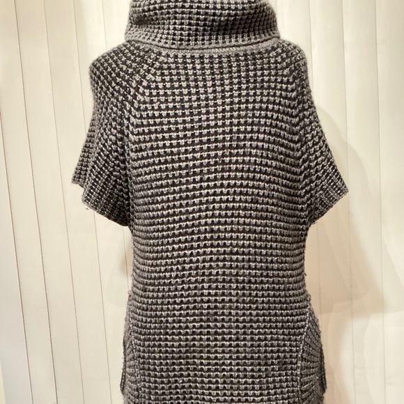 Max Studio Sweater Dress/Top – Size Large  Cowl Neck, Side Pockets  Preowned - Picture 5 of 5